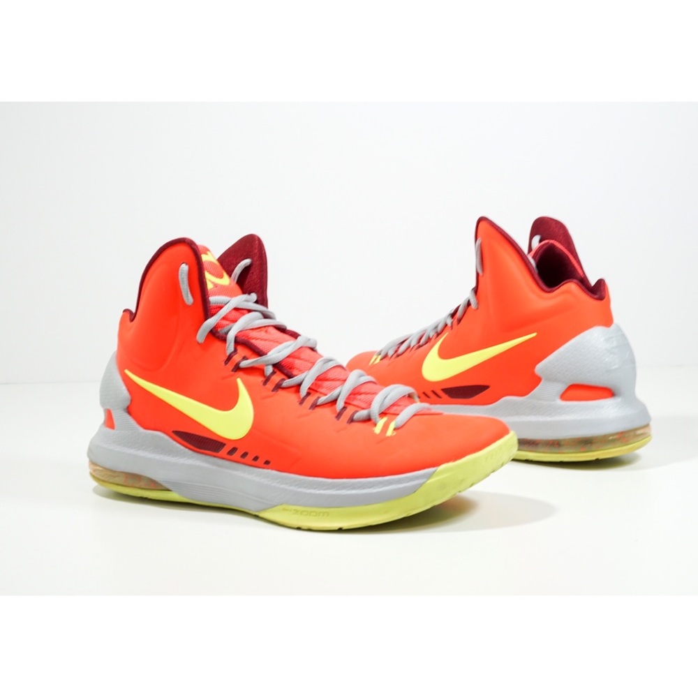 {Sold} Kd V “Bright Crimson”